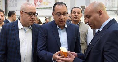 رئيس الوزراء يتفقد مصنع لوريال - القاهرة المتخصص فى إنتاج مستحضرات التجميل