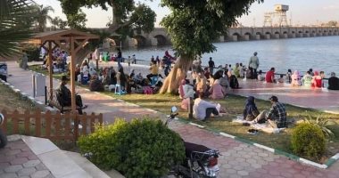 حدائق الرى فى القناطر الخيرية تستعد لاستقبال المواطنين للاحتفال بشم النسيم