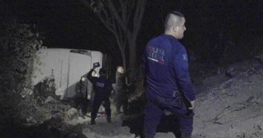 مصرع 18 سائحا وإصابة 24 آخرين بعد سقوط حافلتهم بالمكسيك