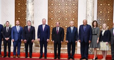 الرئيس السيسى: موقف مصر ثابت بالتوصل لحل عادل يضمن حقوق الشعب الفلسطينى