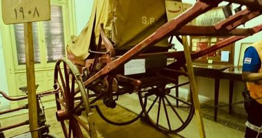 أقدم سيارة إسعاف فى مصر يرجع تاريخها إلى 1904.. وتوجد بمتحف الإسعاف في الإسكندرية.. صور