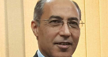 "الكاشف" رئيساً لقطاع الشئون القانونية بالشركة القابضة لمصر للطيران  