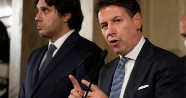 رئيس وزراء إيطاليا السابق جوزيبى كونتى يتعرض لاعتداء خلال فعالية رسمية