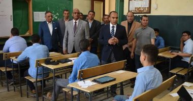 نائب محافظ المنيا يتابع بدء امتحانات الفصل الدراسى الثانى بعدد من اللجان