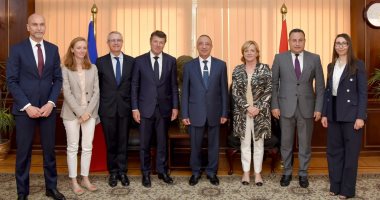 Le gouverneur d’Alexandrie reçoit le maire de Nice, France, pour discuter des possibilités de coopération conjointe