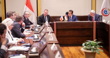 خالد عبد الغفار يستقبل نائب وزير الصحة التشيكى لتعزيز التعاون المشترك