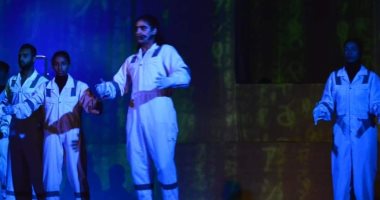 عرض مسرحى يناقش سلبيات "السوشيال ميديا" بقصر ثقافة الأنفوشى بالإسكندرية