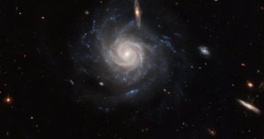 تلسكوب هابل يرصد أوضح صورة لمجرة بعيدة تشبه درب التبانة