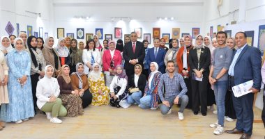 رئيس جامعة كفر الشيخ يفتتح المعارض السنوية لكلية التربية النوعية