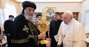 بابا الڤاتيكان يهدى البابا تواضروس جزءًا من رفات القديسة كاترين شهيدة الإسكندرية
