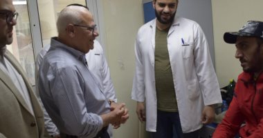 محافظ بورسعيد يشيد بمستوى الرعاية الطبية للمنتفعين بالتأمين الصحى