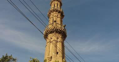 عجائب العصر الفاطمى.. المئذنة المائلة بالمسجد العتيق فى المنيا (صور)