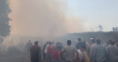 اندلاع حريق داخل مصنع كتان فى قرية بنا أبو صير بالغربية.. صور