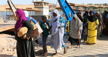 "إكسترا نيوز": استقبال أكثر من 35 أوتوبيسا بموقف كركر الدولي من السودان
