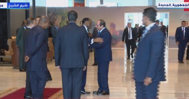الرئيس السيسي يصل مقر افتتاح اجتماعات مجموعة البنك الأفريقى للتنمية