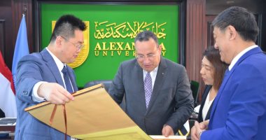 وفد جامعة تيانجين الصينية يزور جامعة الإسكندرية لبحث التعاون 