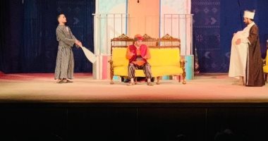 عرض "سيرة بنى فهمان" على مسرح قصر ثقافة العريش