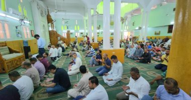 مساجد الأقصر تشدو بالصلاة على رسول الله عقب صلاة الجمعة