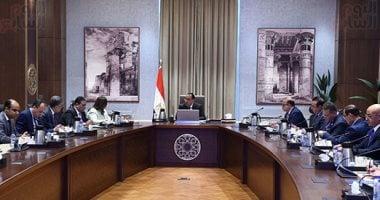 رئيس الوزراء يبحث مقترح تأسيس شركة "المصريين فى الخارج للاستثمار"