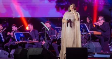 شيرين عبد الوهاب تقدم أكثر من 20 أغنية فى حفلها بجدة.. صور