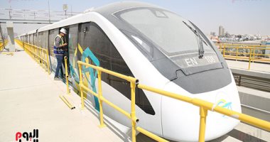 النقل تهدى "رؤية مصر 2030" خطى مونوريل وقطار كهربائى وخط مترو جديد وشبكة مواصلات