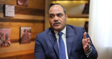 محمد الباز: لا أقبل توجيه الشتائم للصحفيين أثناء تغطيتهم لجنازات المشاهير
