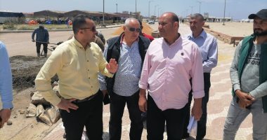 رئيس "دمياط الجديدة" يتابع أعمال التطوير بمنطقة الشاطئ ويبحث مطالب سكان منطقة الشاليهات
