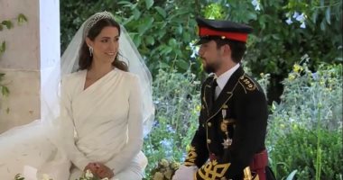 رقى وبساطة ووقار.. تفاصيل إطلالة الأميرة رجوة بحفل زفافها على ولى عهد الأردن