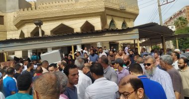 تشييع جنازة الدكتور محمود وهبة بمسقط رأسه في طنطا بعد صراع مع السرطان