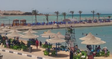 منع نزول البحر ببعض الشواطئ فى الإسكندرية بسبب ارتفاع الأمواج