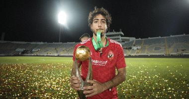 محمد هانى يحصل على جائزة أفضل ظهير أيمن فى الموسم الماضى بحفل جوائز الأفضل