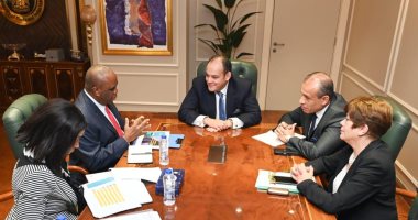 وزير التجارة يبحث مع وفد البنك الأفريقى ترتيبات استضافة معرض التجارة البينية