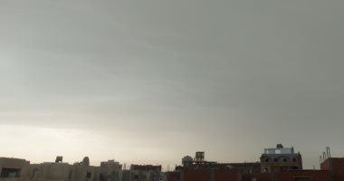 أمطار خفيفة ورياح محملة بالرمال على مناطق مختلفة بالإسماعيلية.. صور وفيديو