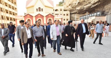 محافظ أسيوط وسفراء الاتحاد الأوروبى يزورون دير العذراء مريم