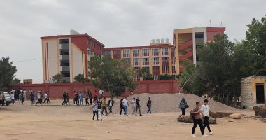 ارتياح بين طلاب الثانوية العامة بالإسكندرية بعد امتحان الاقتصاد والإحصاء