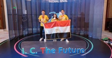 جامعة القاهرة تكرم الطالبة تنسيم يسرى لفوزها بالمركز الثالث بمسابقة دولية بالصين