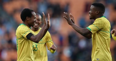 بيرسي تاو يقود تشكيل جنوب أفريقيا أمام بنين فى تصفيات كأس العالم 