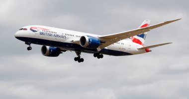 إصابة 5 أشخاص إثر تعرض طائرة ركاب بريطانية لاضطرابات جوية شديدة
