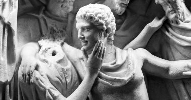 صدق أو لا تصدق.. الرومان صنعوا تماثيل يمكن تبديل رؤوسها