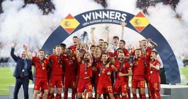 مراسم تسليم منتخب إسبانيا كأس دوري الأمم الأوروبية 2023.. صور
