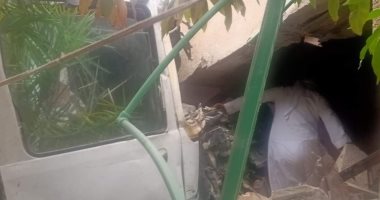 إصابة شخصين في حادث اقتحام سيارة لمنزل بقرية مزار بشمال سيناء 