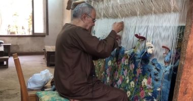 قرية الحرانية بالجيزة.. 71 عاما من الفن والإبداع على أوتار النول "فيديو"