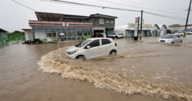 الفيضانات فى ولايتي تيرول وسالزبورج بالنمسا تصل ذروتها