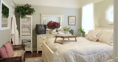 4 خطوات لتغيير ديكور غرفة نومك حتى لو قديمة.. زرع ومفارش ستان