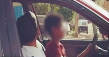 الداخلية تكشف كواليس قيادة طفل لسيارة بالسلام.. فيديو  
