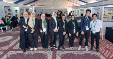 محافظ كفر الشيخ يهنئ طالبتين حصلتا على المركز الأول بمشروع تحلية المياه بالطاقة الشمسية