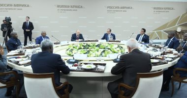 الرئيس السيسى يشارك فى غداء عمل مع بوتين ويستعرض رؤية مصر للشراكة مع روسيا