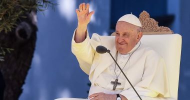 بابا الفاتيكان يدعو إلى اتخاذ خطوة تاريخية بإجراءات ملموسة بخصوص التغير المناخى