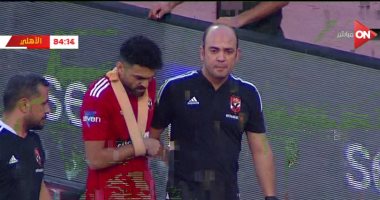 عبد الفتاح يخرج مصابا في الظهور الأخير لأبو عبلة مع الأهلي أمام المصري