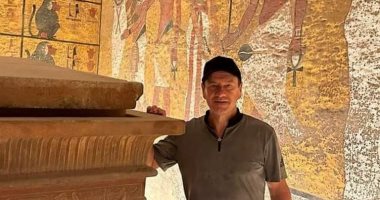 المدرب البرازيلى دونجا يستمتع بالحضارة المصرية القديمة فى الأقصر.. صور